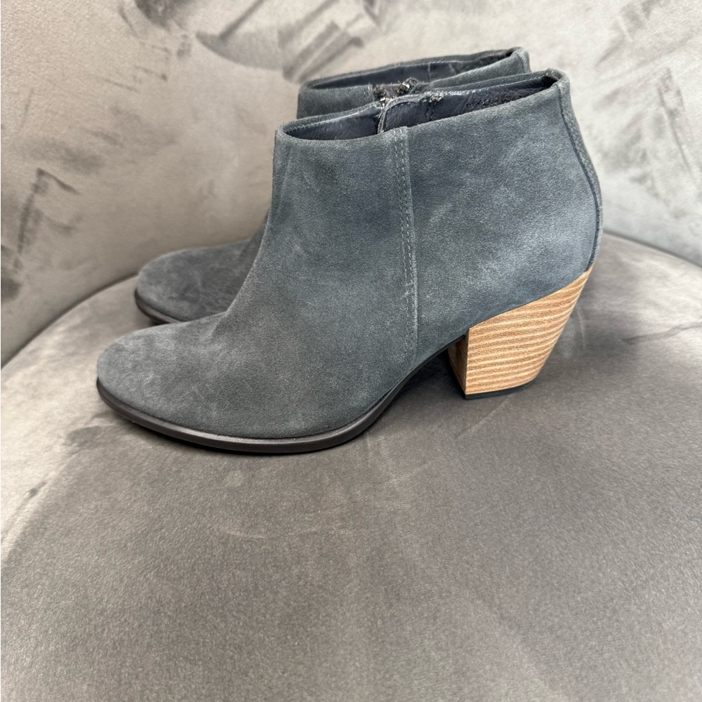 ECCO Suede Ankle Boots Coastal Cowgirl NEW Size 5.5